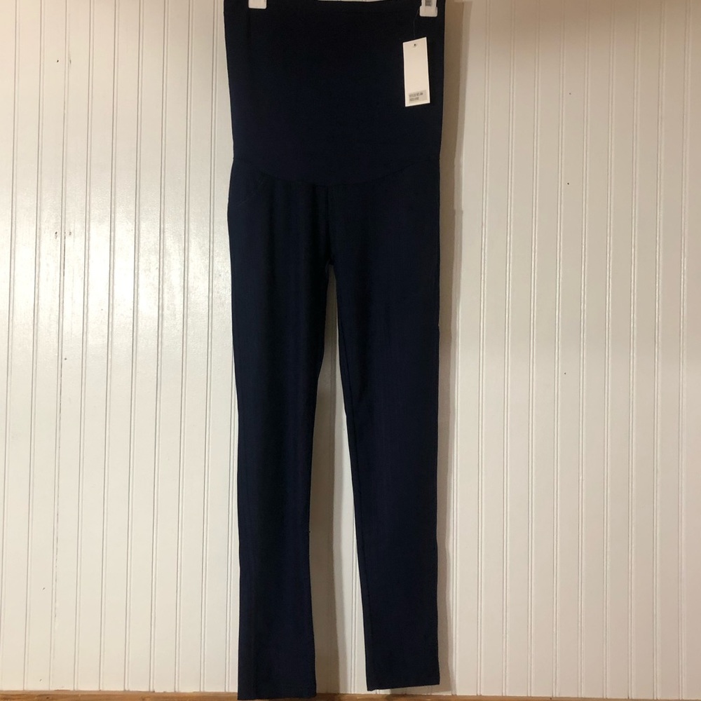 NWT Maternity Jegging